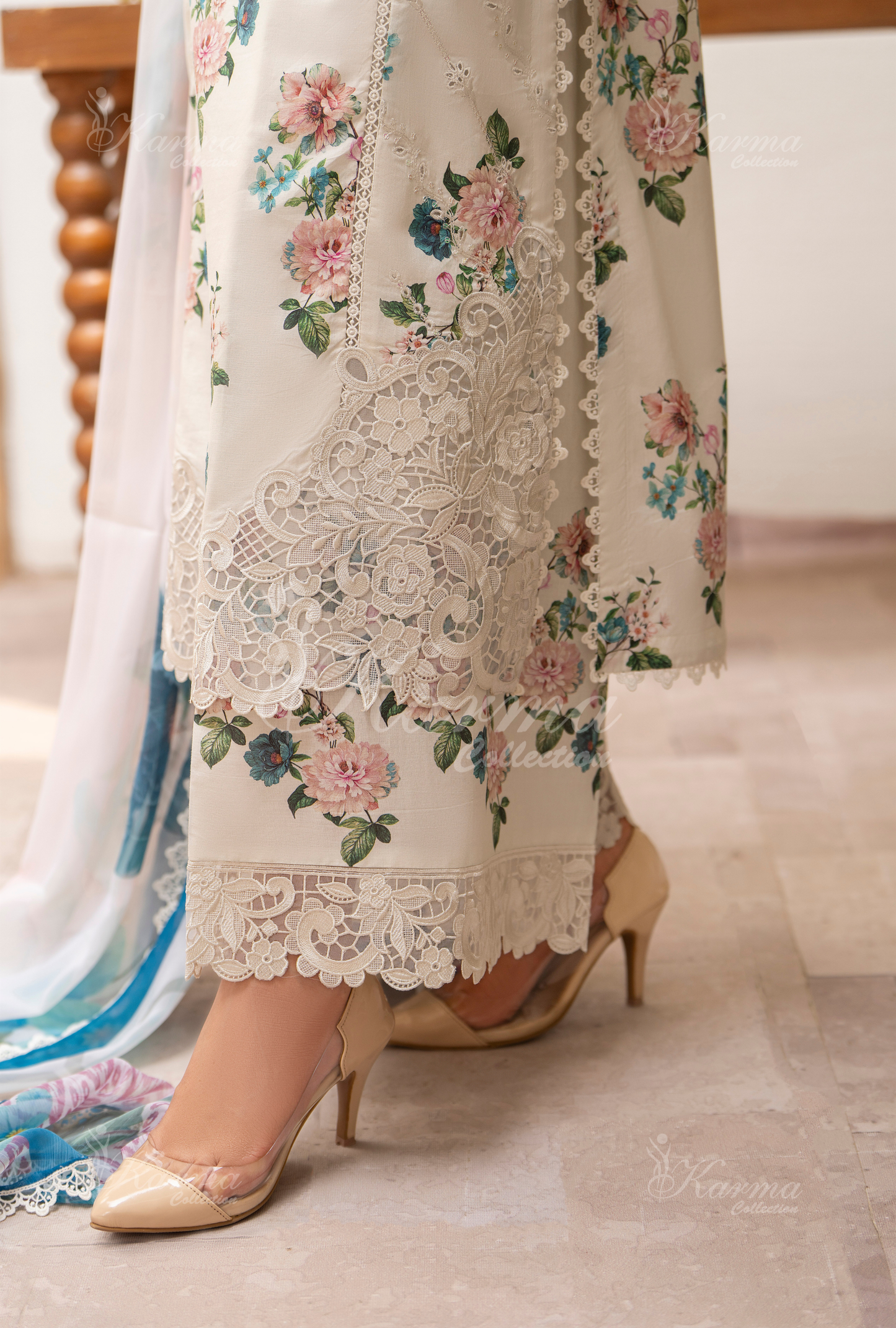 TEAL WHITE Karmacollectionpk