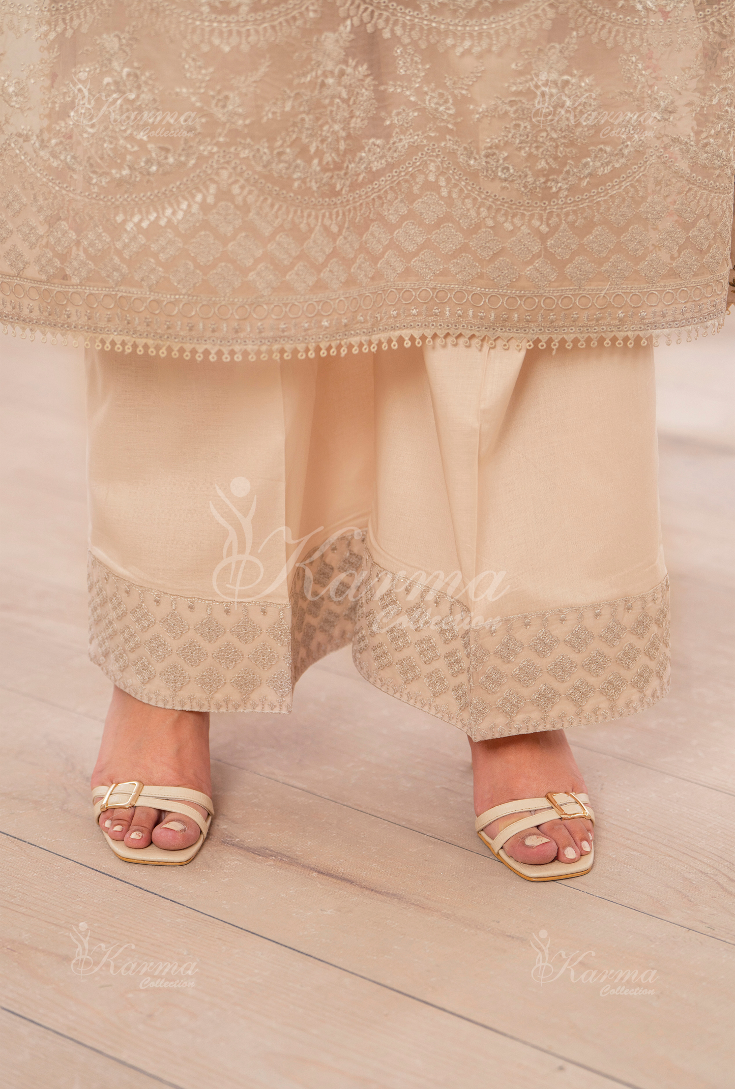 SKIN WHITE Karmacollectionpk