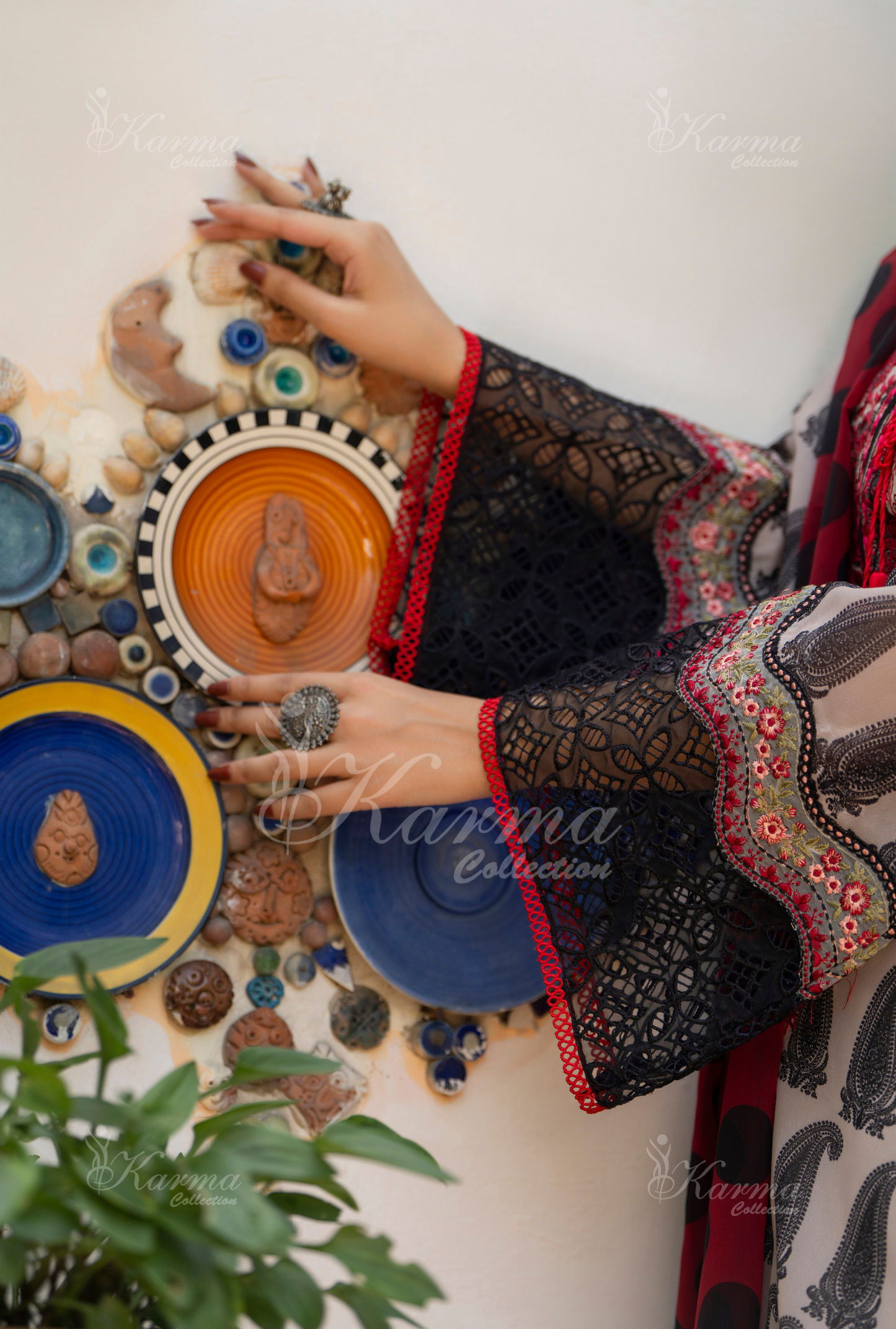 MONOCHROME Karmacollectionpk