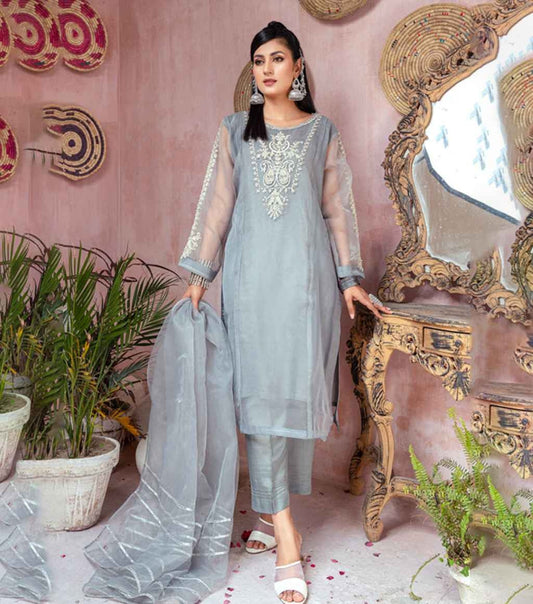 Ladies Embroidery 3 Pieces Suits Wholesale Market