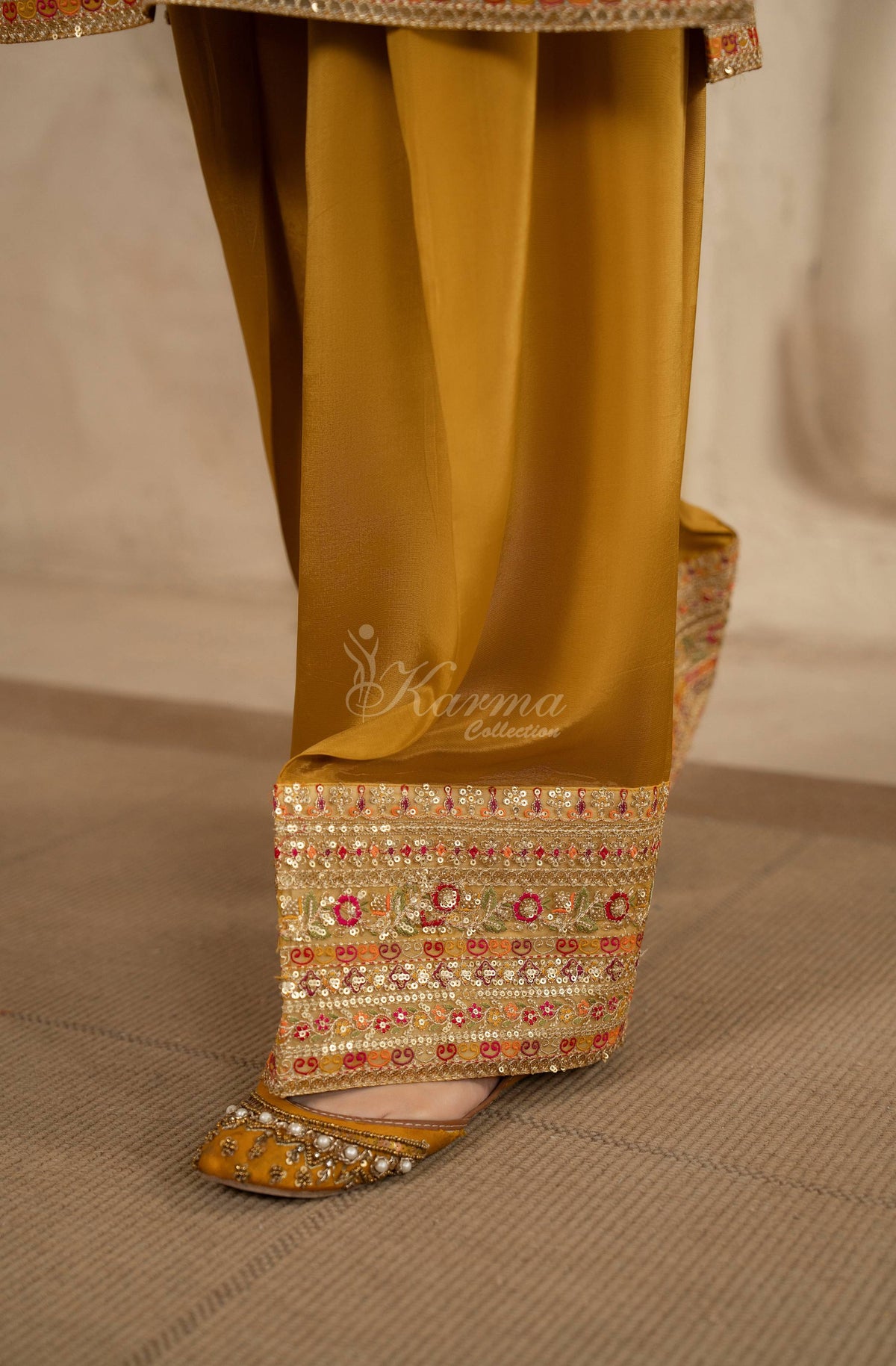 ANTIQUE MUSTARD