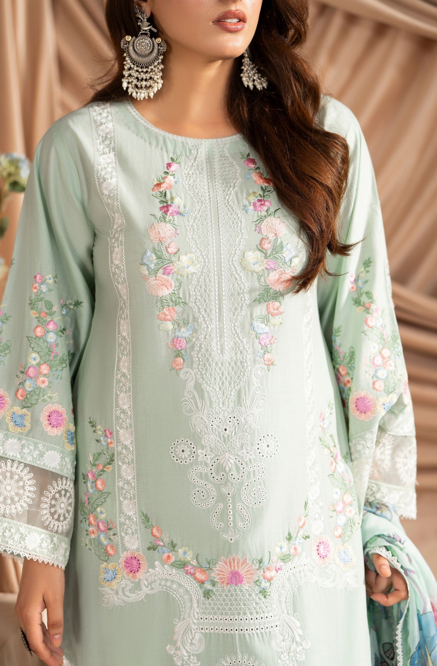 SOFT GREEN
