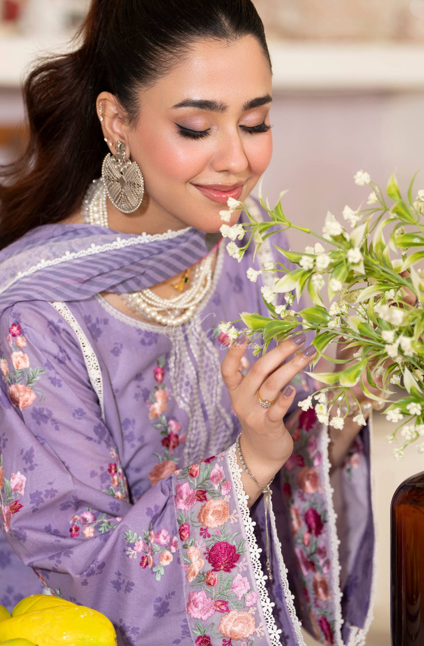 MAUVE BLOSSOM