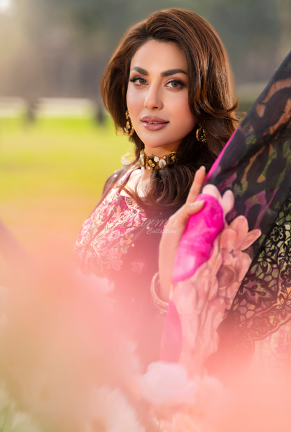 BLACK FLORAL