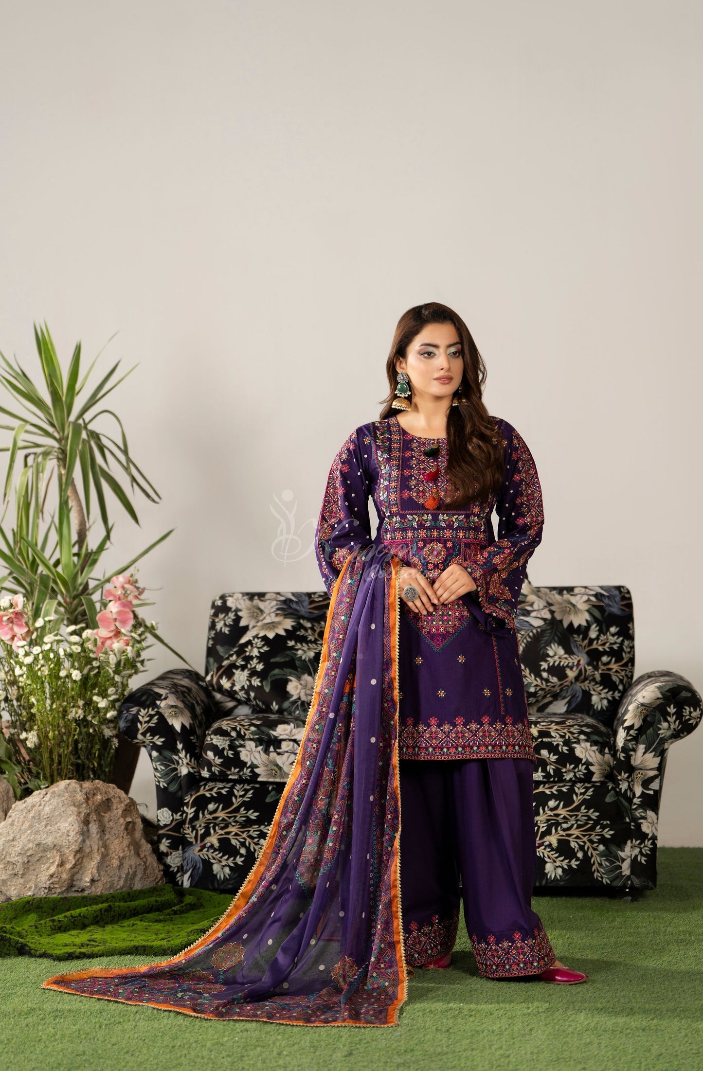 DARK PLUM