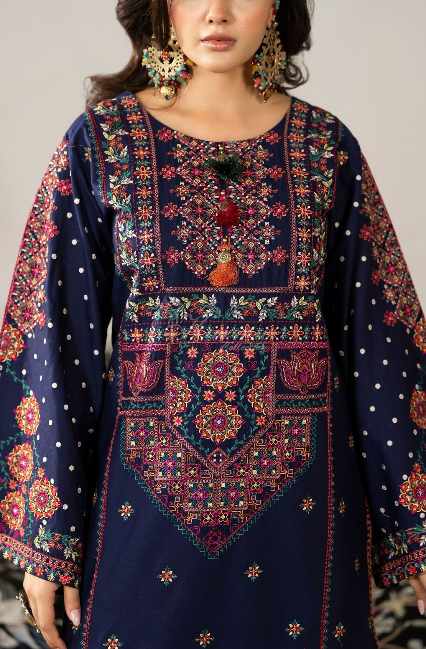 DARK NAVY