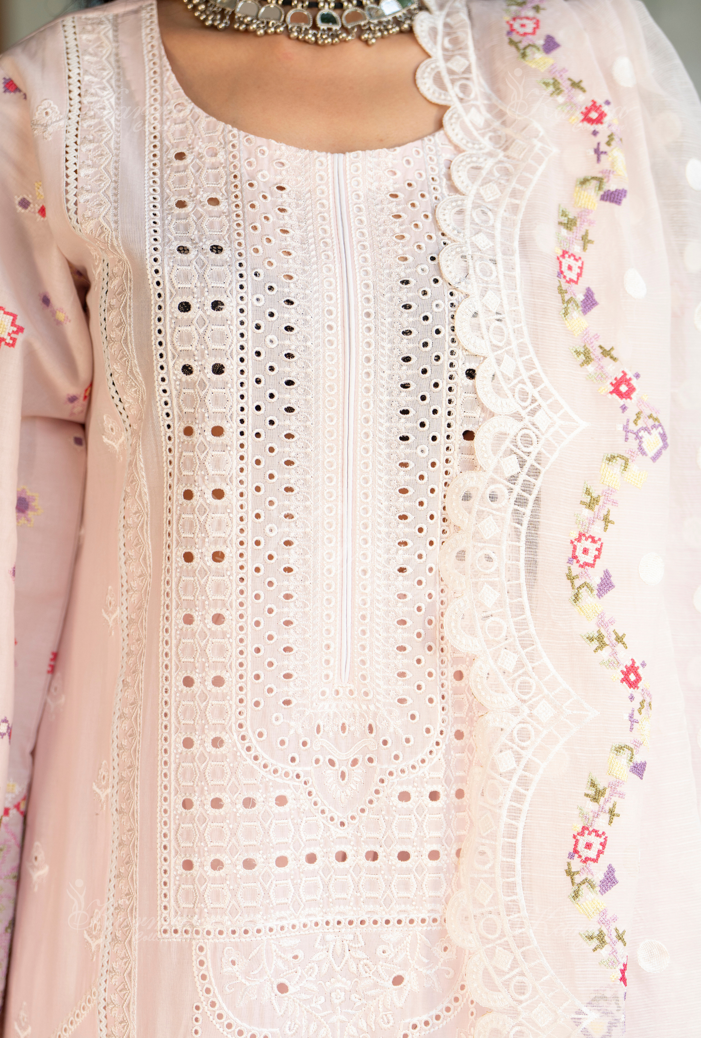 PASTEL PINK