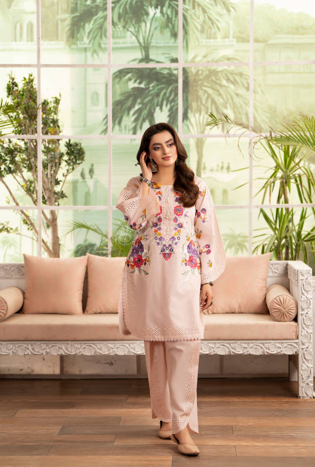 ROSY AURA