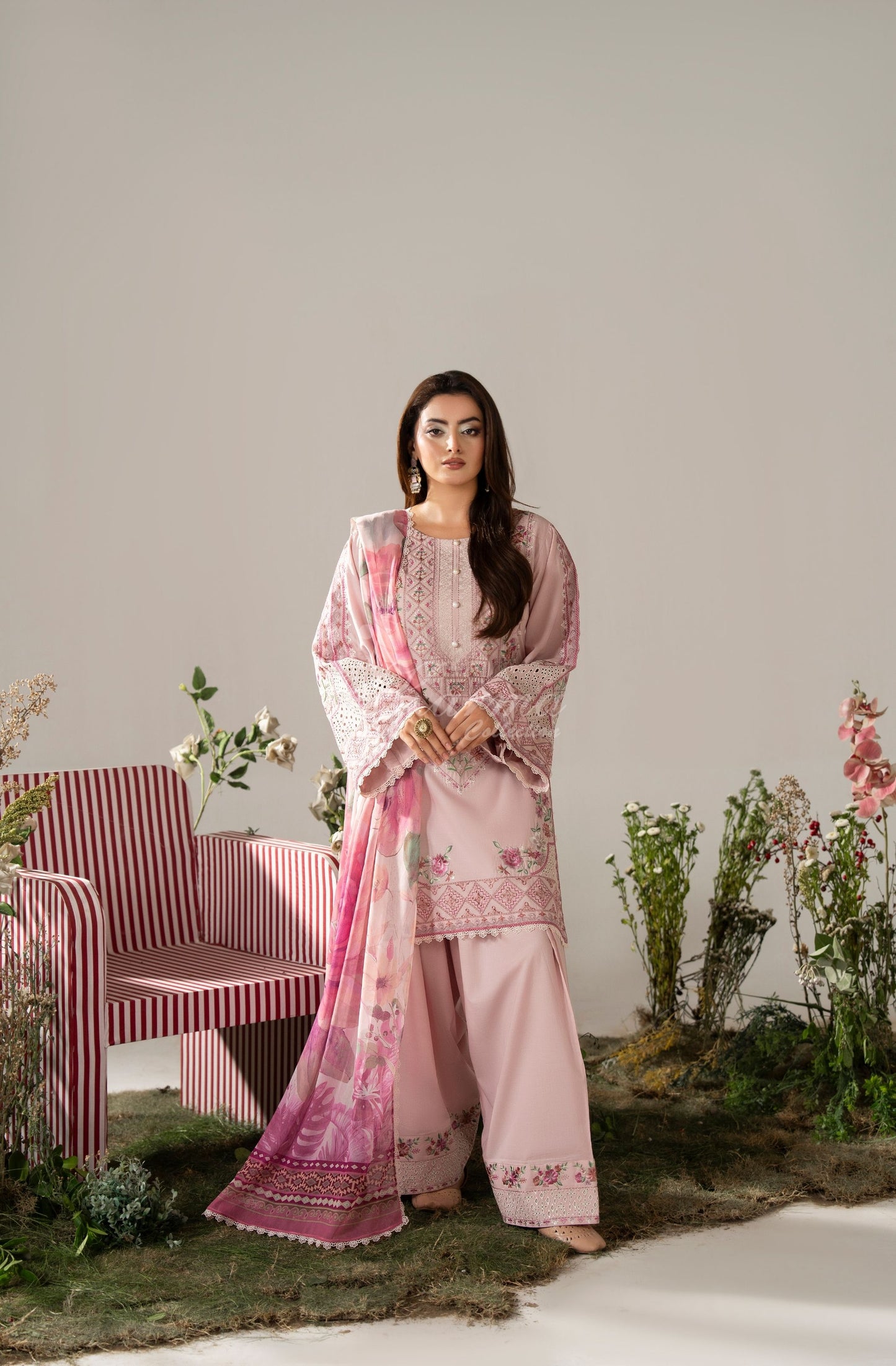 SOFT PINK