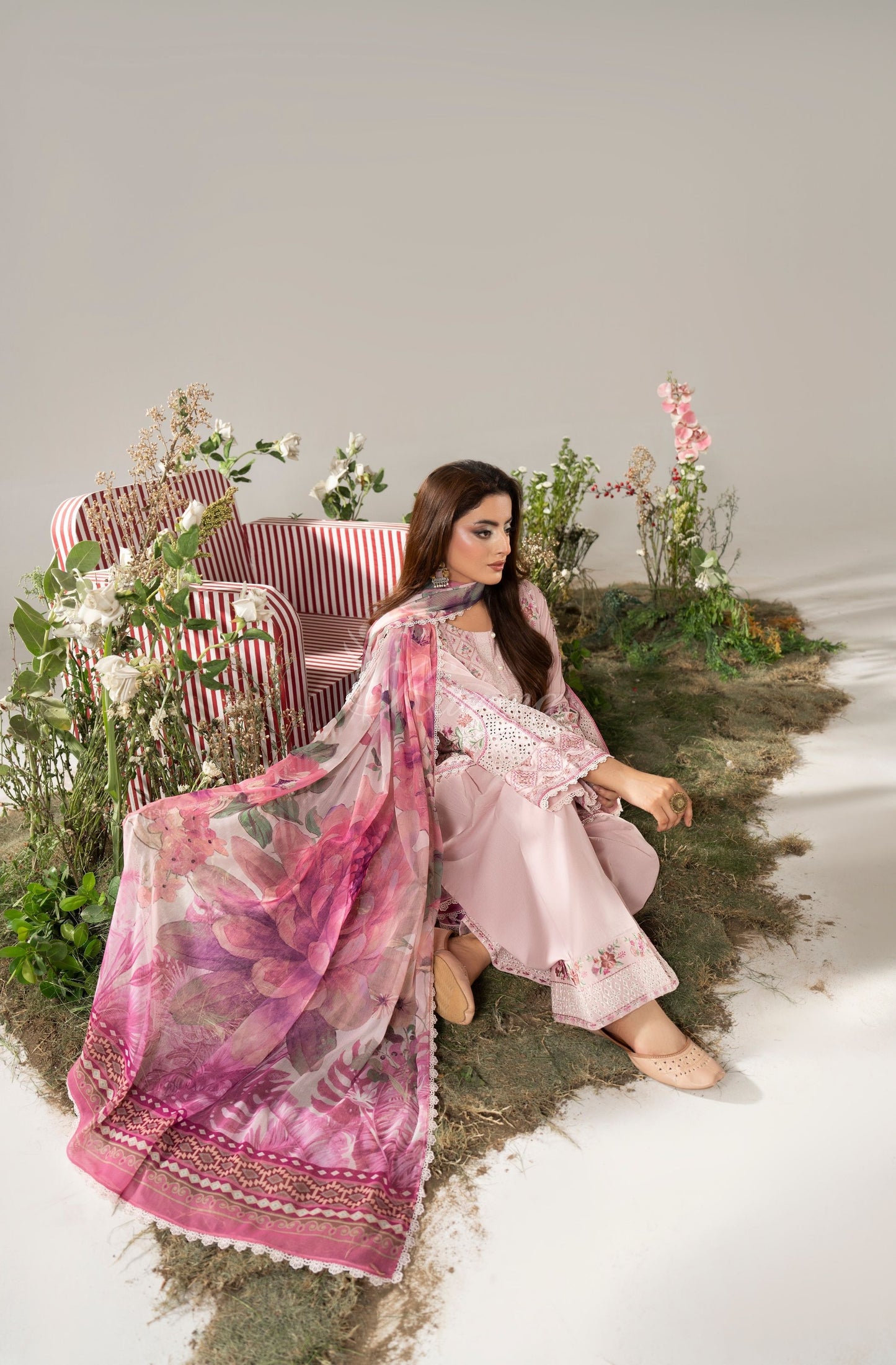 SOFT PINK