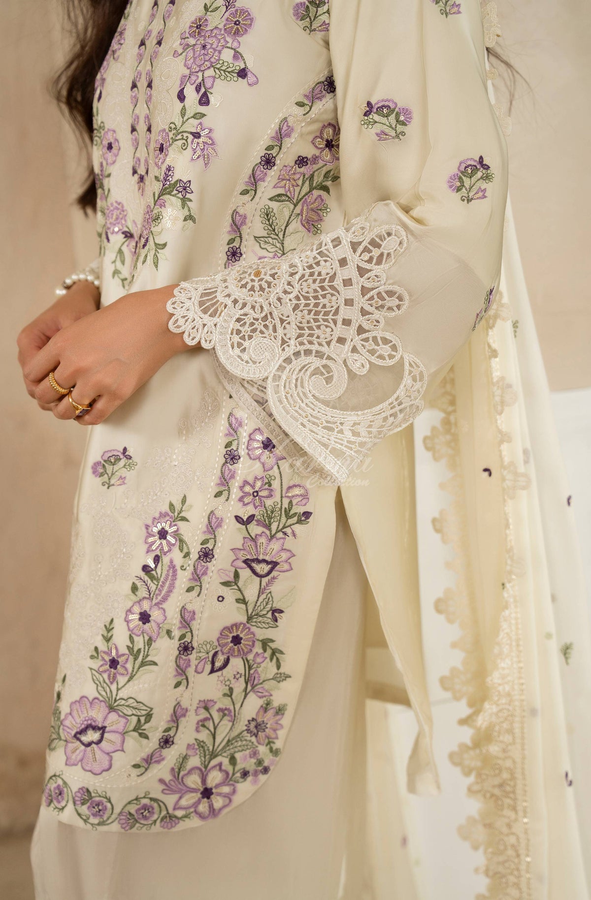 IVORY
