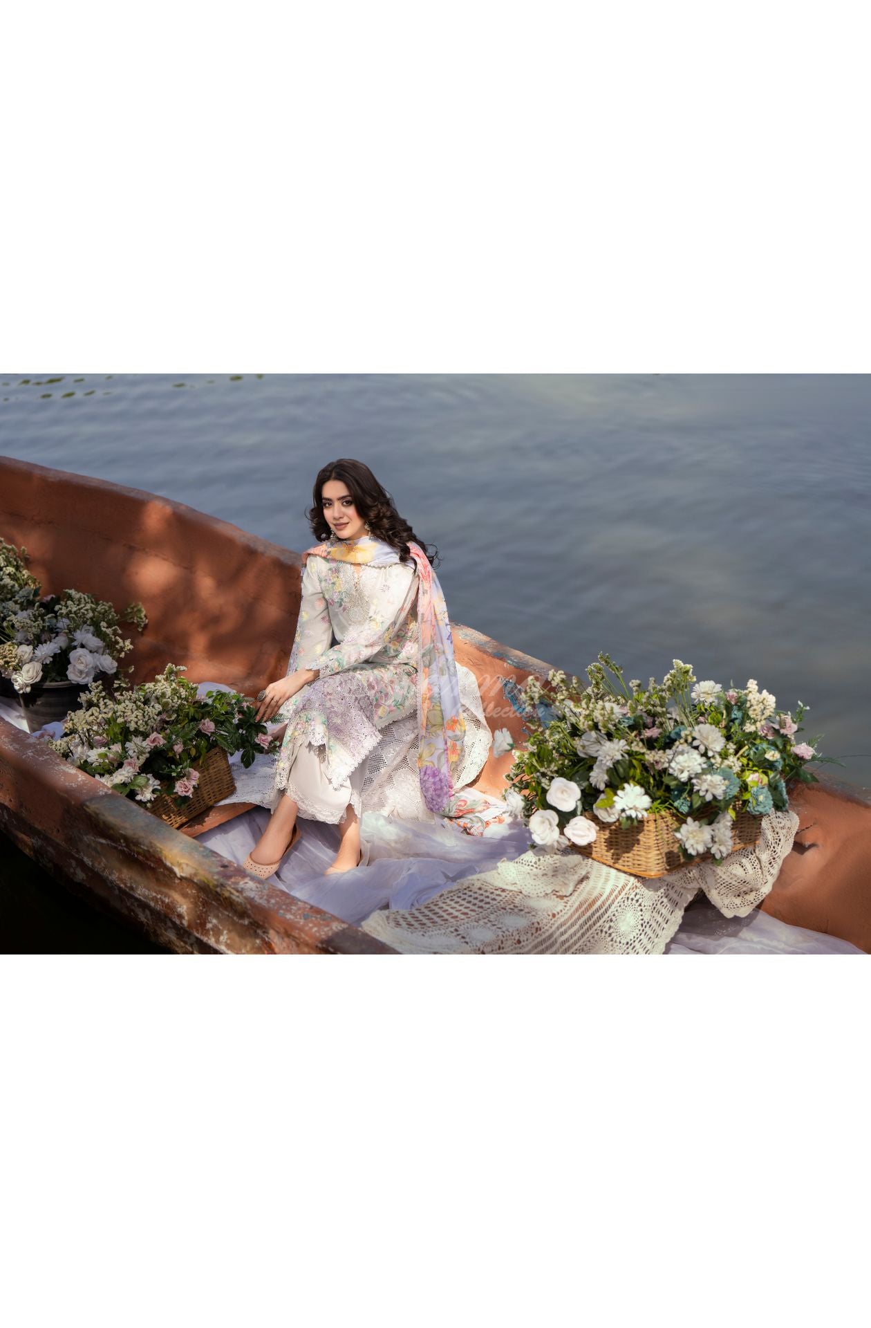 SOFT IVORY