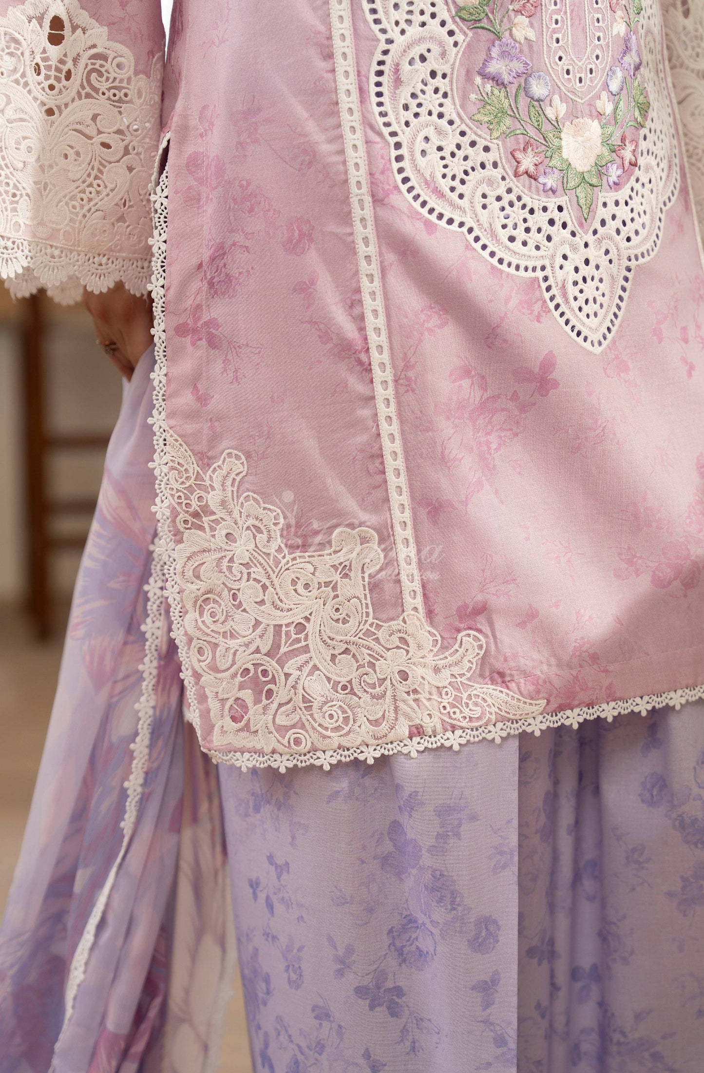 DUSTY LILAC
